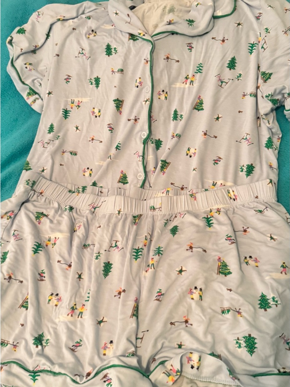 Old Navy White Tee with Multicolor Winter Figure Print